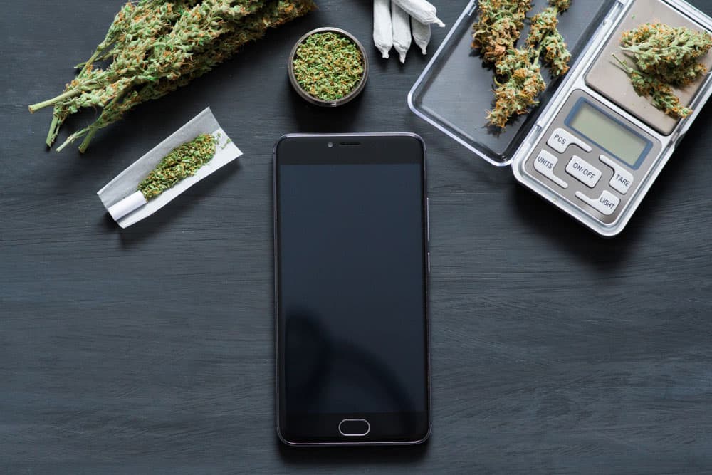 Top 5 Reasons is Better to Buy cannabis Online | Just Cannabis Canada